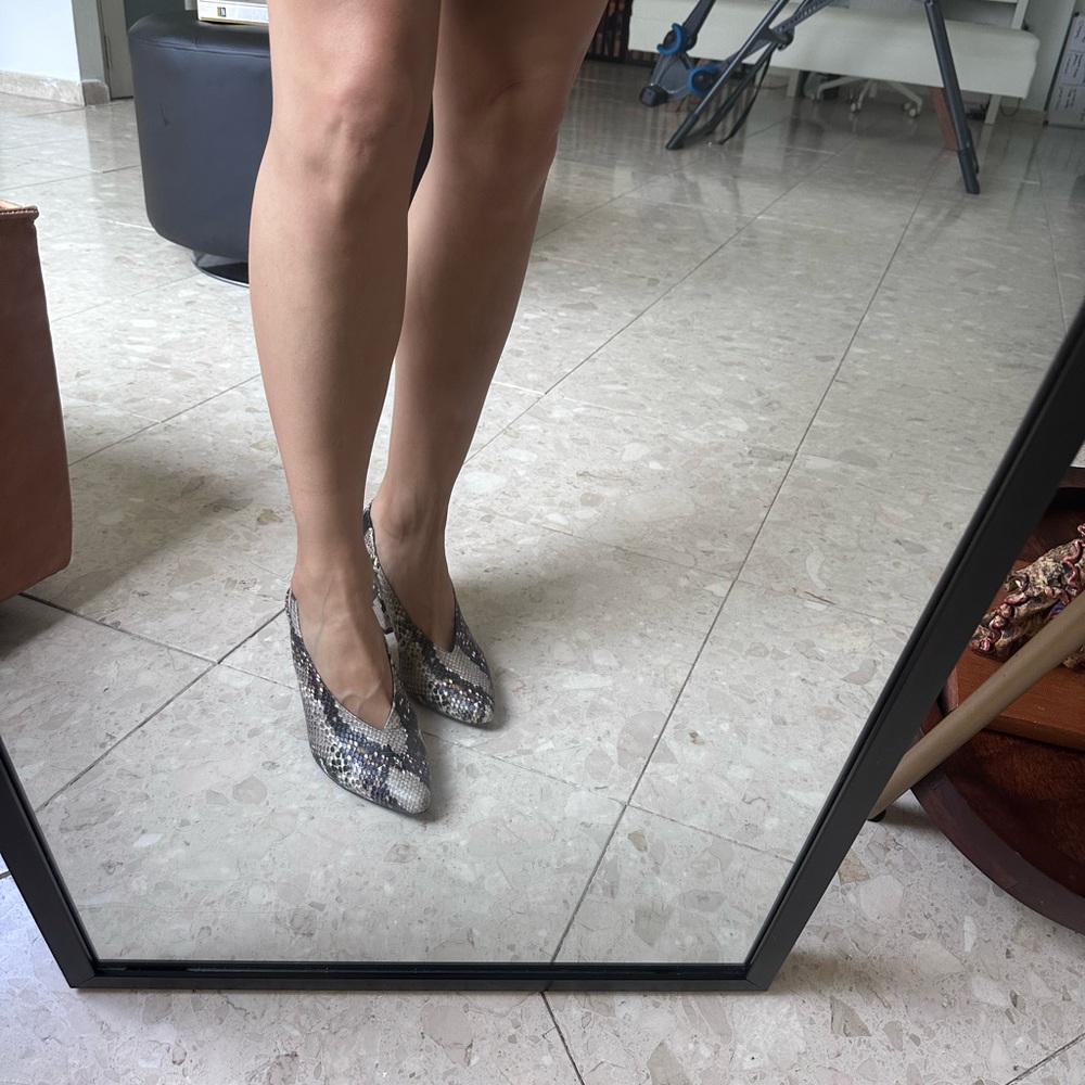 Vince Camuto Pumps